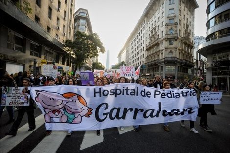 El Gobierno promete aumentos para el personal del Garrahan antes de fin de año