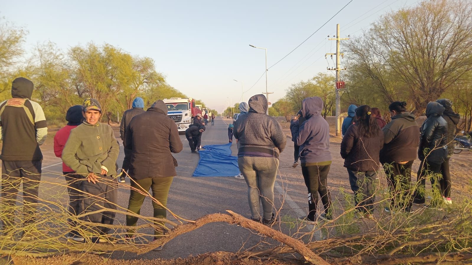 Becados provinciales volvieron al corte de ruta ante la falta de respuestas