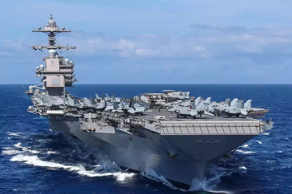 El portaaviones más grande del mundo llegó al Caribe para combatir el narcoterrorismo