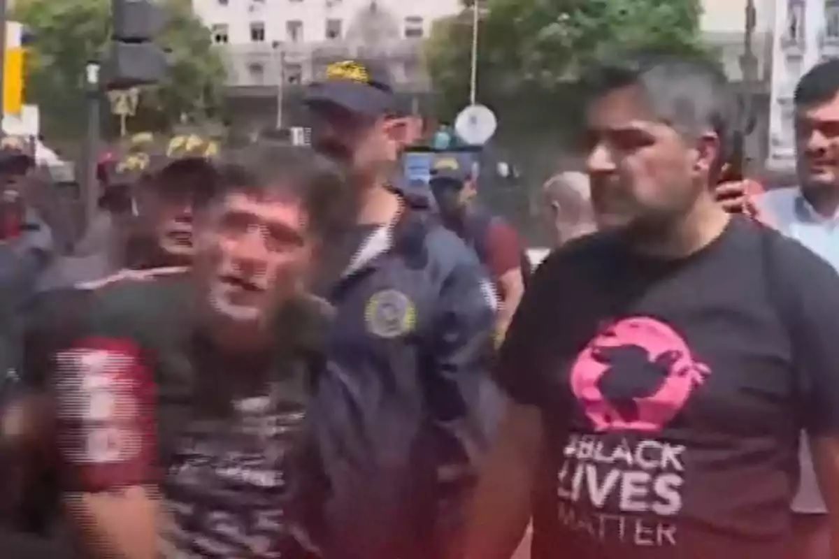 Tensiones políticas