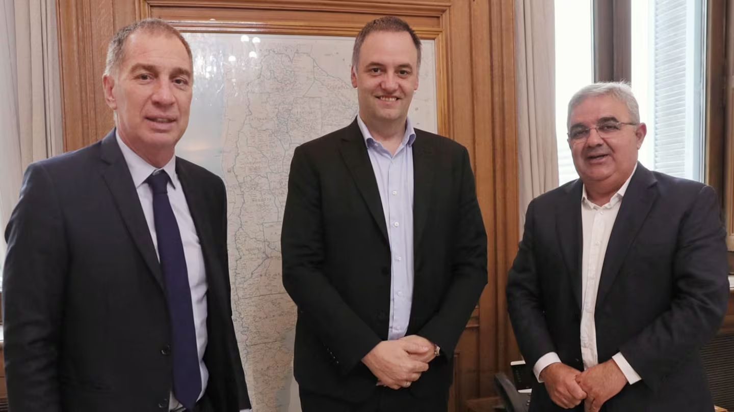 El Gobierno apuesta a negociar por separado ante la posible fractura de UxP