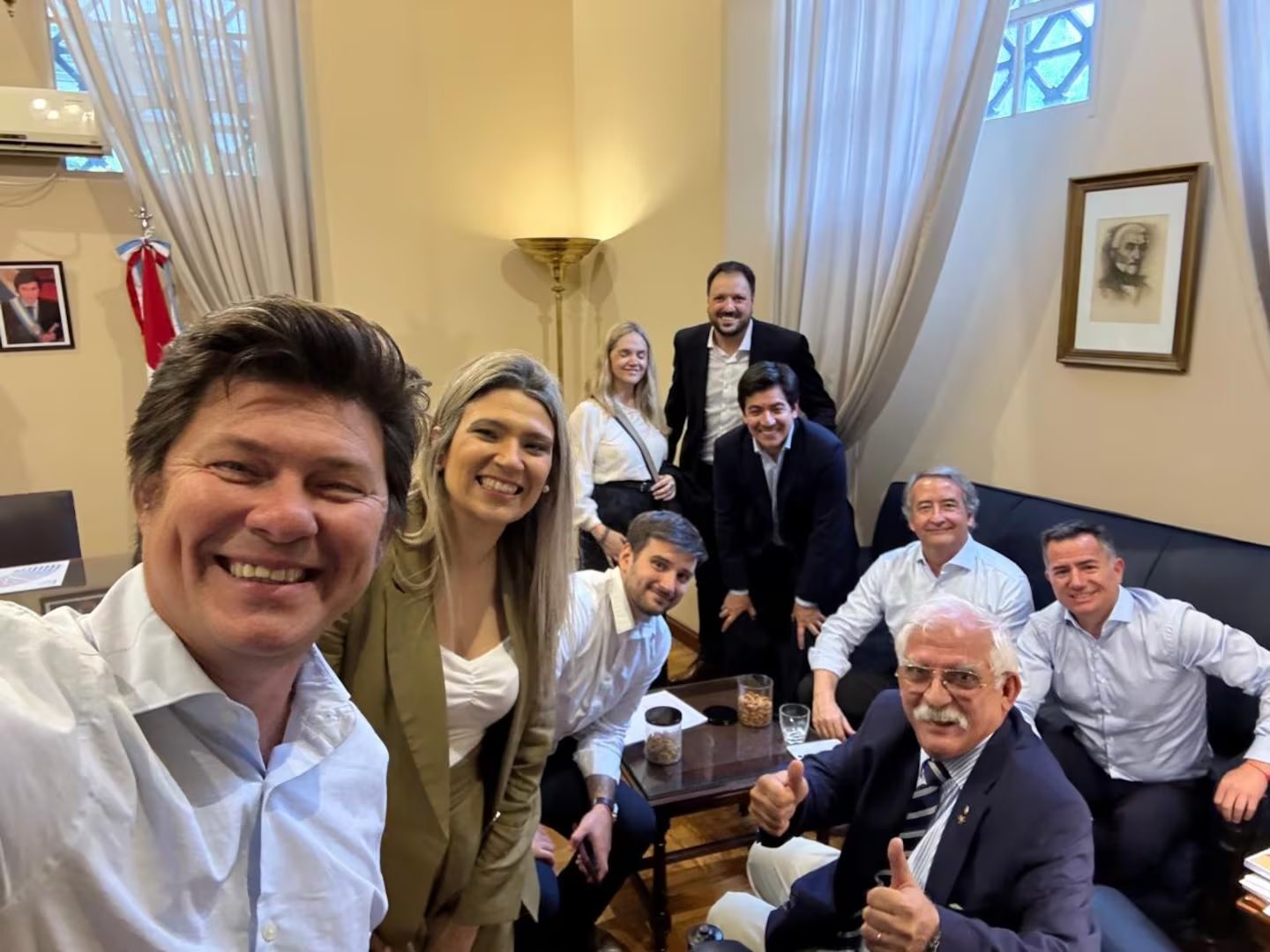 Los nuevos diputados libertarios reciben “clases” para aprender cómo funciona el Congreso