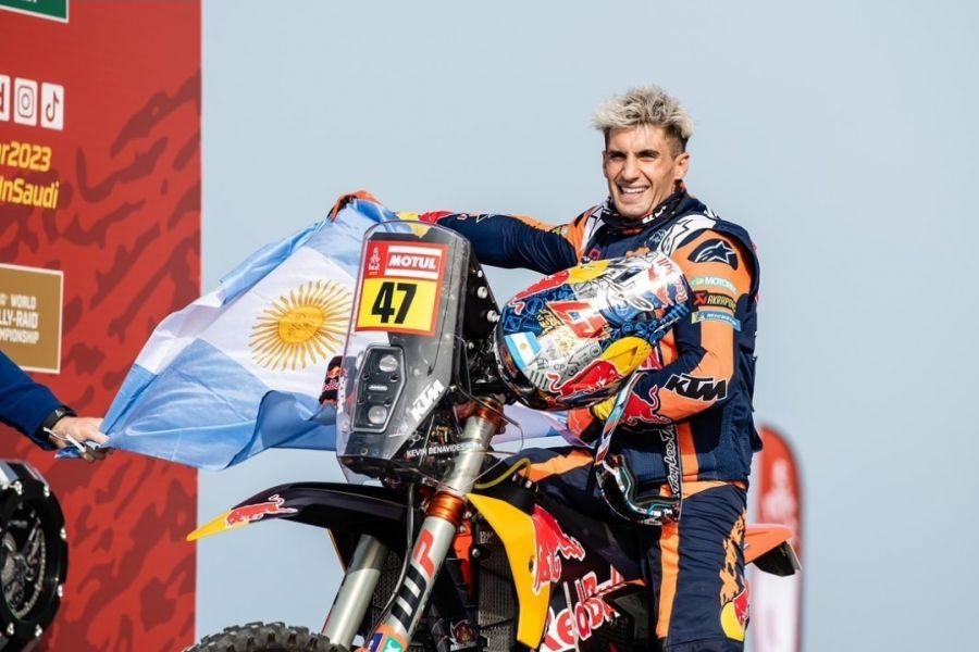Luciano Benavides ganó el Dakar 2026 en motos tras la definición más ajustada de la historia