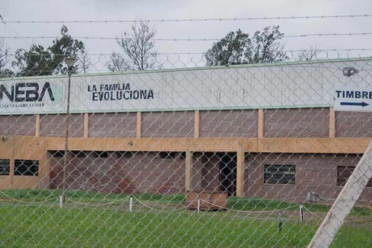 Catamarca: trabajadores despedidos de NEBA reclaman el pago total de las indemnizaciones